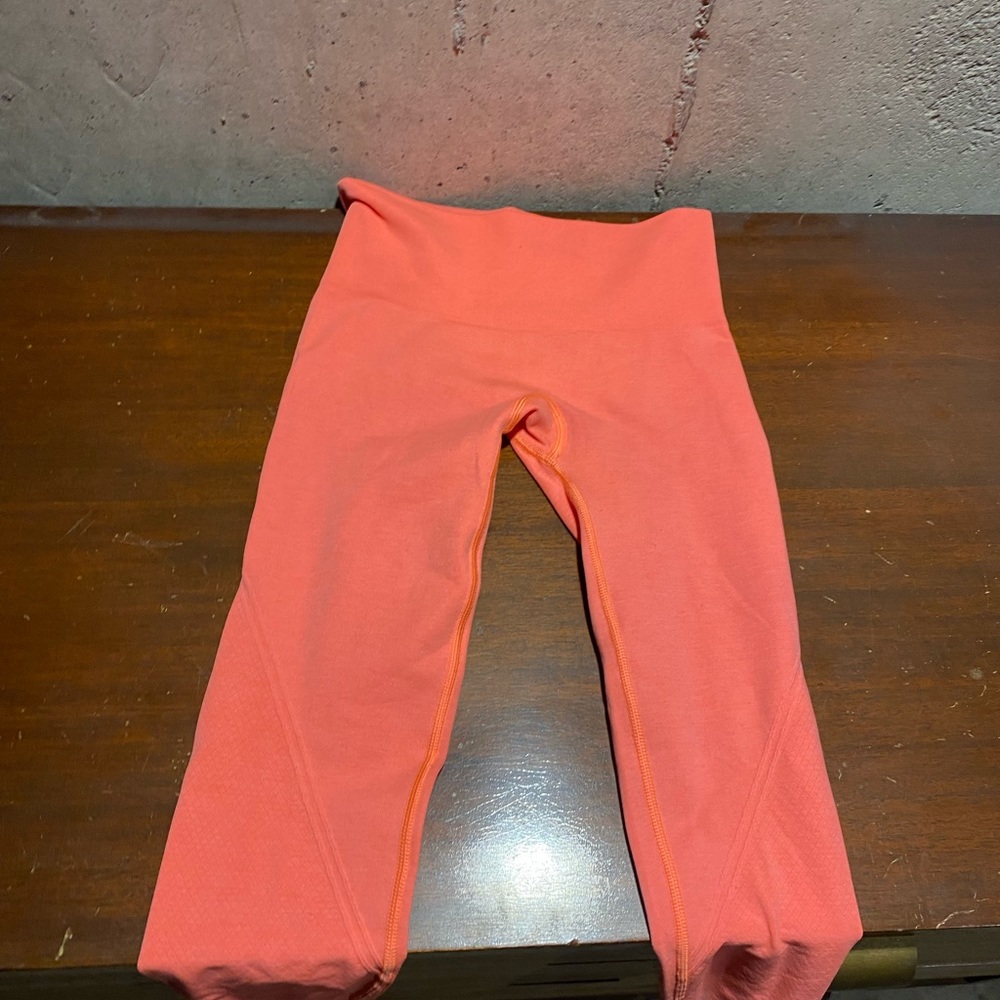 Lululemon pink blossom leggings